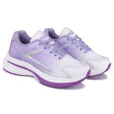 Sports shoes